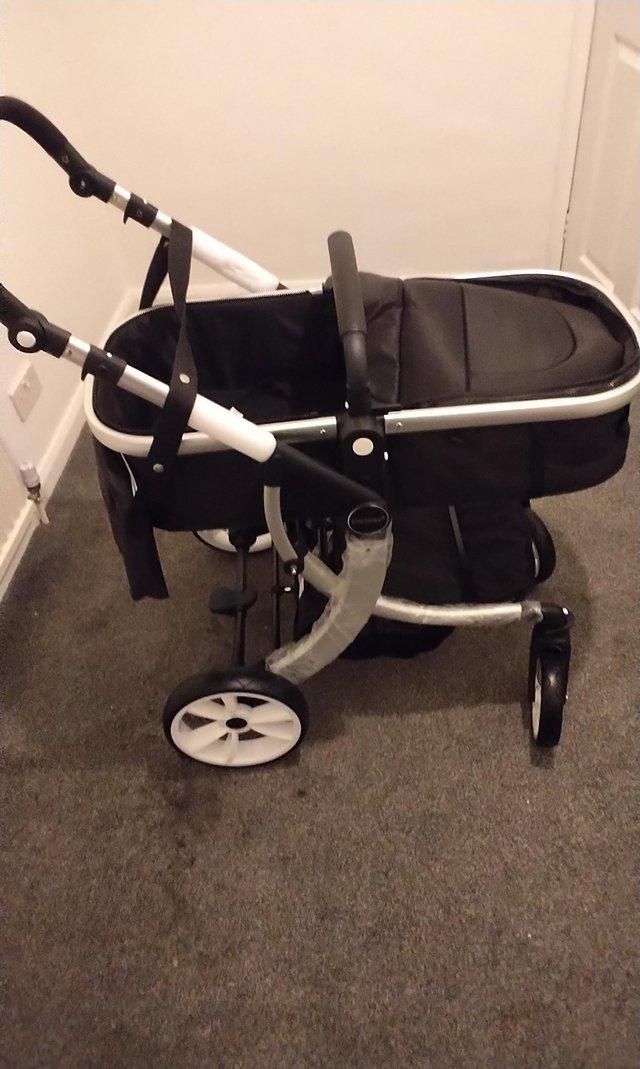 Preview of the first image of Brand new 2 in 1 Pushchair.