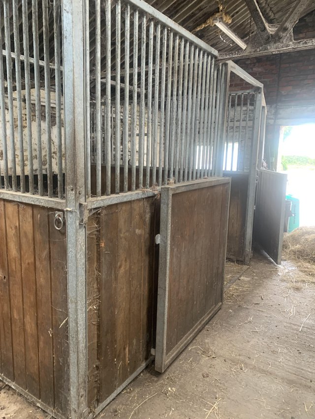 Preview of the first image of Internal stables for sale 10ft.