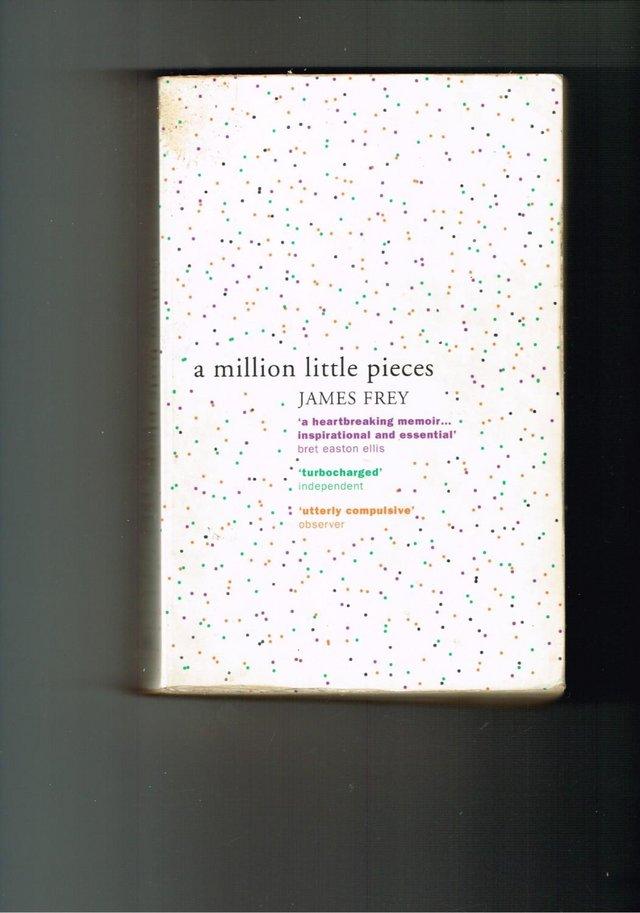 Preview of the first image of A MILLION LITTLE PIECES - JAMES FREY.