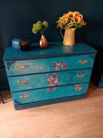 Image 3 of Vintage chest of drawers
