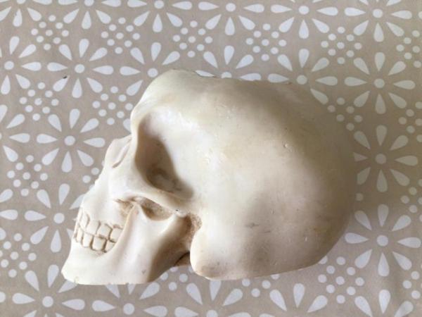 Image 3 of SKULL SHAPED ASHTRAY/POT CARVED IN WHITE STONE