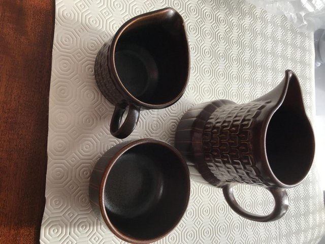 Preview of the first image of Wedgwood Pennine 1 pint jug, 1/2 pint jug, sugar bowl..