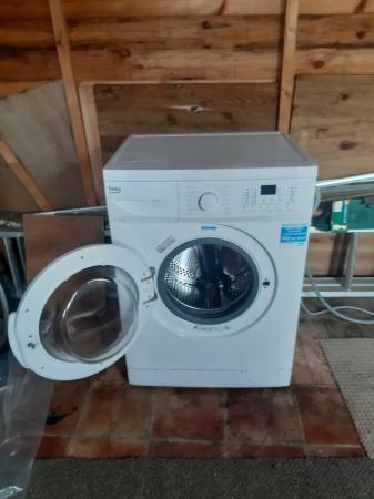 Image 3 of NEW BEKO WASHING MACHINE WM7425 7KG FAST SPIN NEVER USED