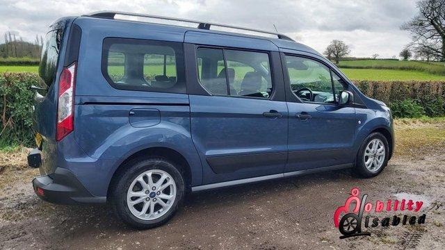 Image 17 of 2020 Ford Grand Tourneo Connect Automatic Wheelchair Access