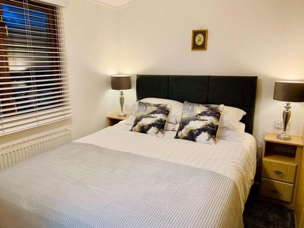 Image 8 of Superb Luxury Three Bedroom Lodge