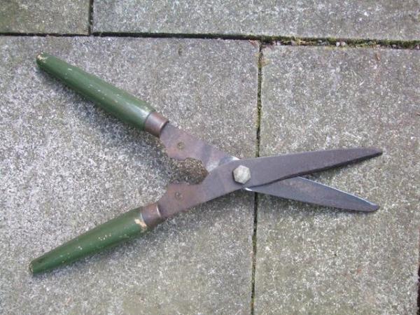 Image 1 of One Pair of Garden Hedge Shears