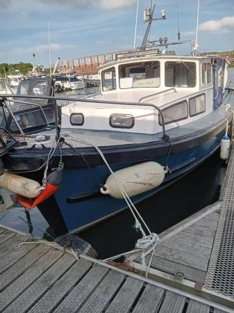 Image 1 of Cheverton 27ft 1989 navy launch fishing boat