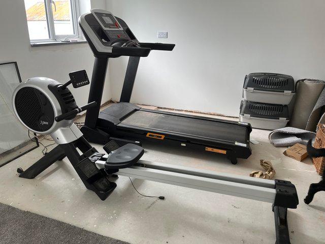 Preview of the first image of DKN ROADRUNNER i Treadmill for sale.