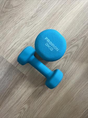 Image 1 of Pair of excellent quality Neoprene dumbbells: 10 Kg and 3 Kg