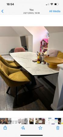 Image 3 of Furniture village Dining tabe and 4 chairs (extendable))