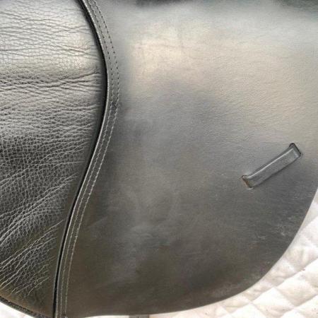 Image 3 of Kent and Masters 17 inch cob saddle