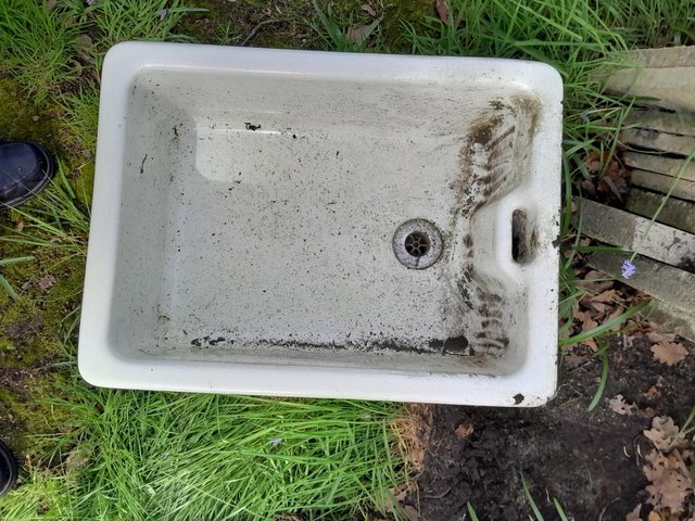 Preview of the first image of butler sink for sale good condition.