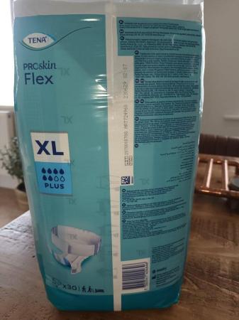 Image 2 of Tena Proskin Flex XL plus Pads.