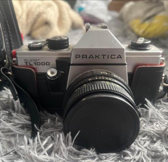 Preview of the first image of Praktica TL1000 with case.