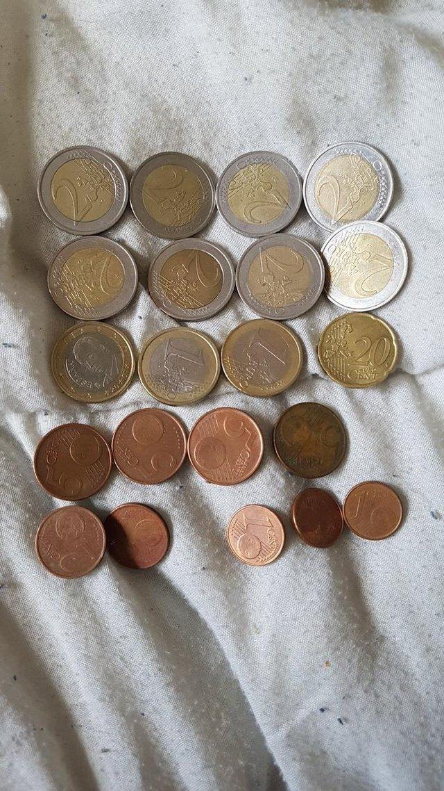Preview of the first image of Assorted loose change Euro Coins (various values).