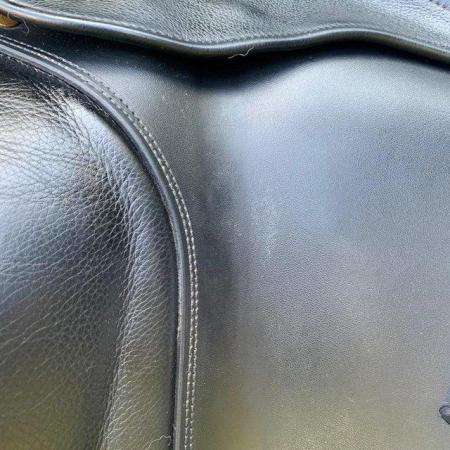 Image 3 of Kent & Masters 17 inch  S-Series High Wither Dressage Saddle
