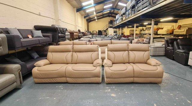 Image 1 of La-z-boy Raleigh cream leather 3+2 seater sofas