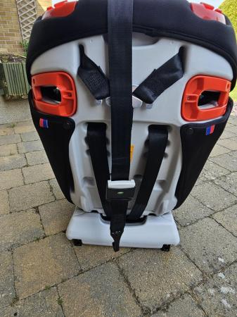 Image 2 of Childs isofix car seat, good condition
