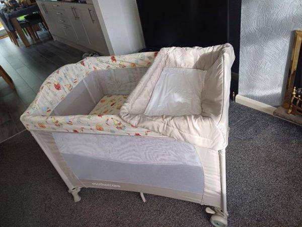 Image 2 of Mothercare bassinet travel cot/playpen