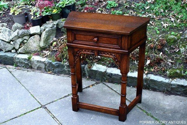 Image 20 of A TITCHMARSH AND GOODWIN OAK CANTED HALL TABLE LAMP STAND