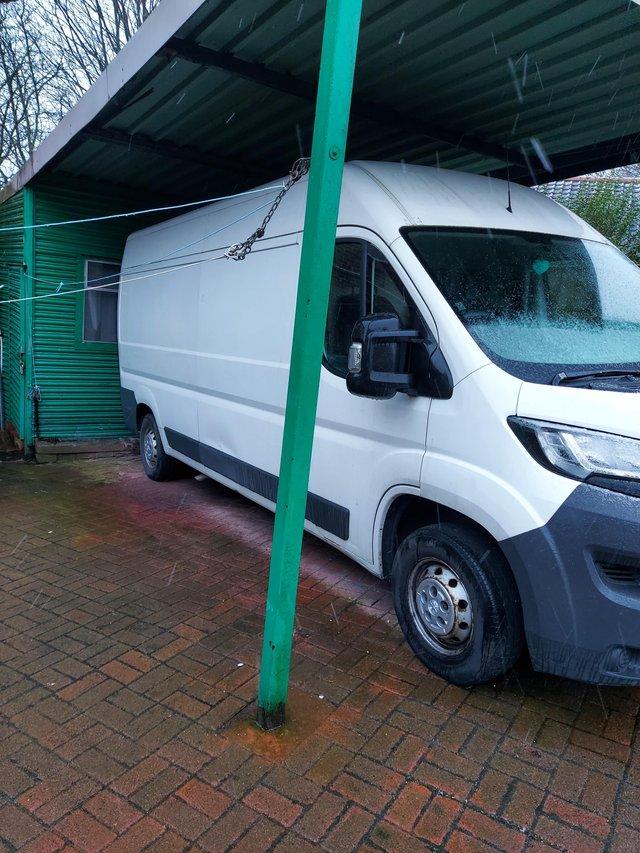 Preview of the first image of 2016Peugeot boxer 2.2 van spares or repair.