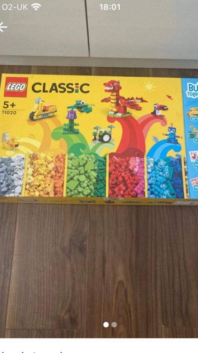 Preview of the first image of Classic lego box set with instructions.