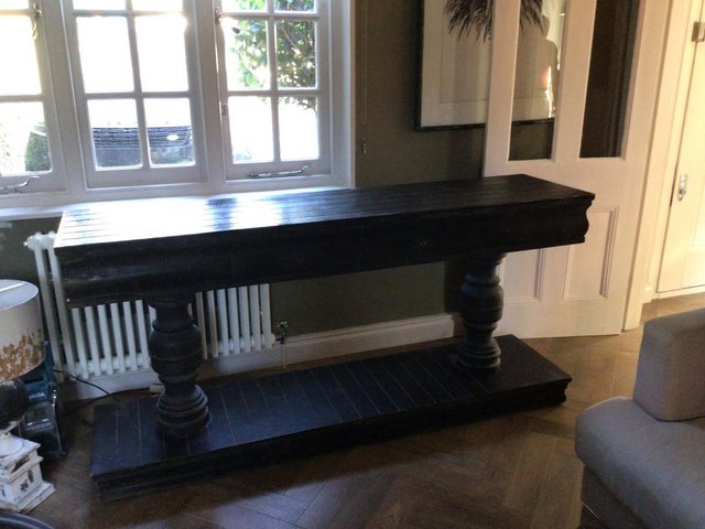 Beautiful console table only a year old