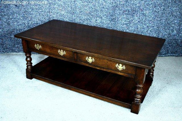 Image 10 of A TITCHMARSH & GOODWIN STYLE OAK TWO DRAWER COFFEE TEA TABLE