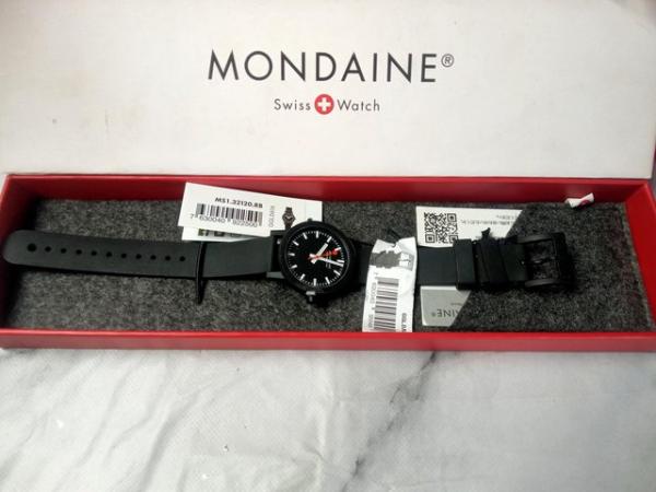 Image 2 of New watches grab a bargain
