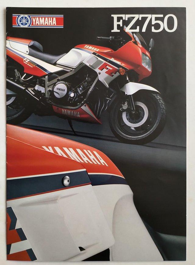 Preview of the first image of Yamaha FZ750 UK Sales Brochure.