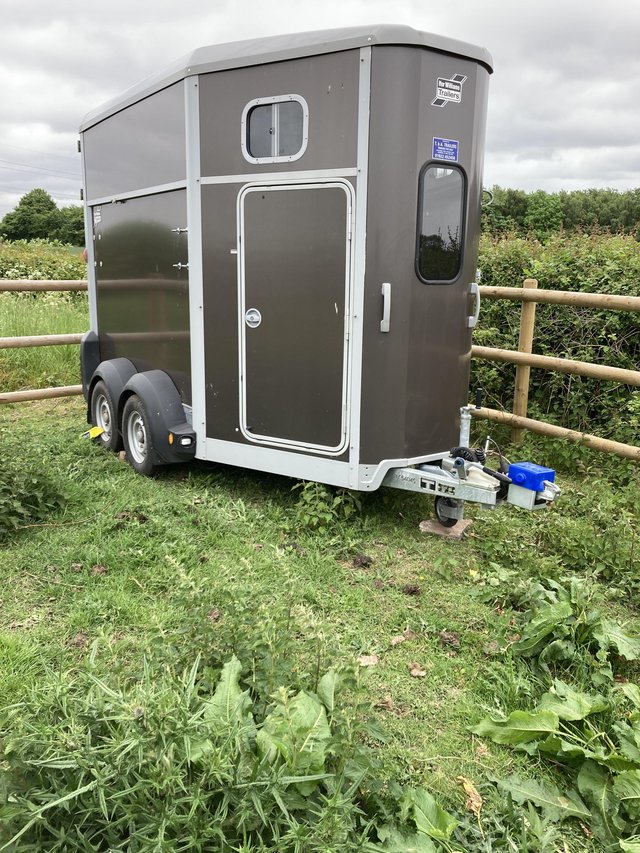 Preview of the first image of Ifor Williams 506 horse trailer.
