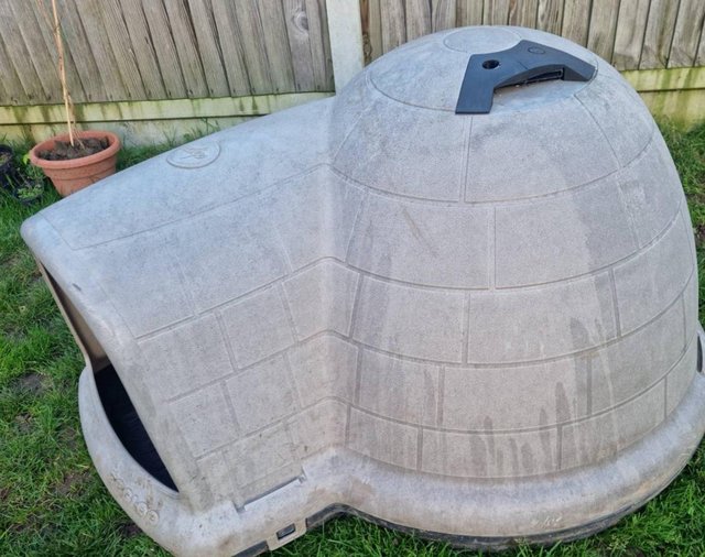 Preview of the first image of Large Dog Kennel. Indigo Igloo Dog Kennel XL. Delivery.