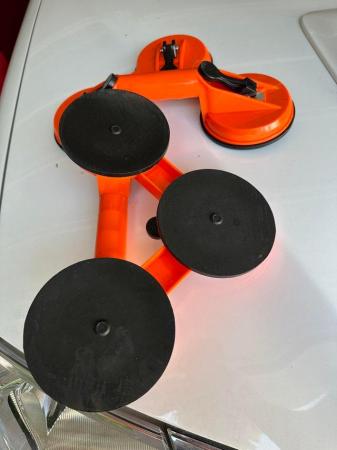 Image 2 of 2 x Suction Cup TRIPLE Pad Glass Lifters.