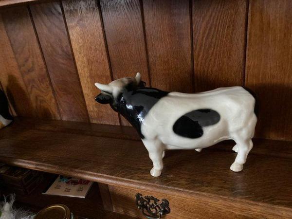Image 1 of Vintage rare statue of a friesian bull