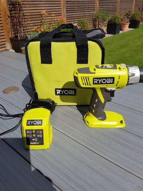 Preview of the first image of RYOBI 18V HAMMER DRILL / DRIVER.