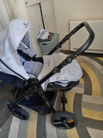 Image 1 of For sale venicci travel system