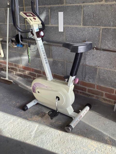 Preview of the first image of Gym quality exercise bike. £30.