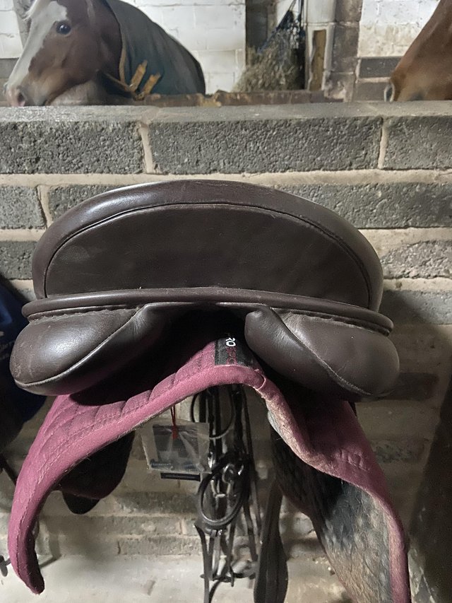 Preview of the first image of Beatutiful saddle for sale.