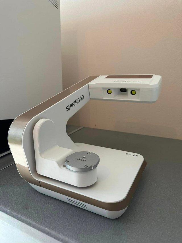 Preview of the first image of Shining3D AutoScan-DS-EX Pro 3D dental scanner.