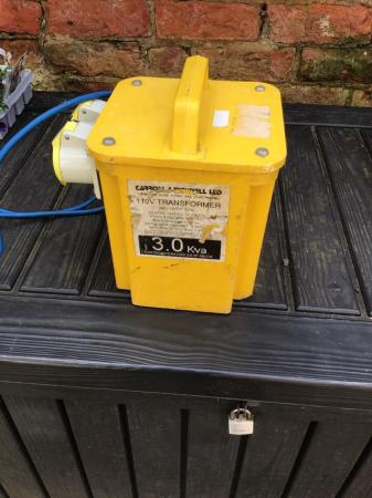 Image 1 of Transformer 110 volt with twin outlet