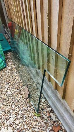 Image 3 of Toughened glass hearth 124cm wide
