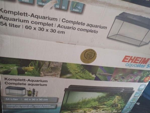 Image 5 of Fish tank + aquarium equipment & accessories