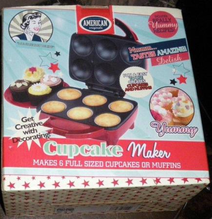 Image 3 of American Originals 6-Cupcake, Red