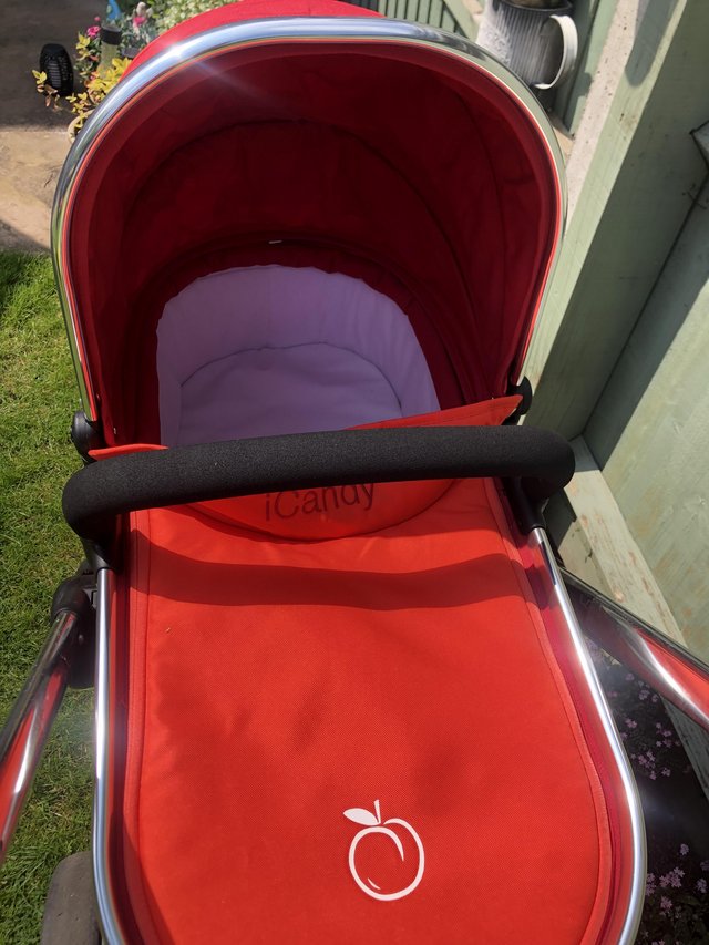 Preview of the first image of I Candy pushchair with carrycot.