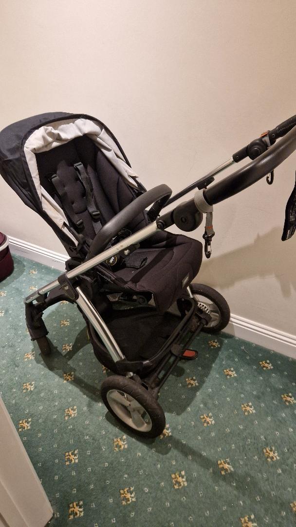 Preview of the first image of Mamas and Papas Solo Pushchair carrycot & rain cover.
