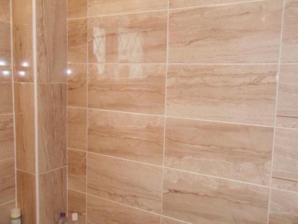 Image 2 of Large Beige Tiles for bathroom/kitchen tile size 250x500 mm