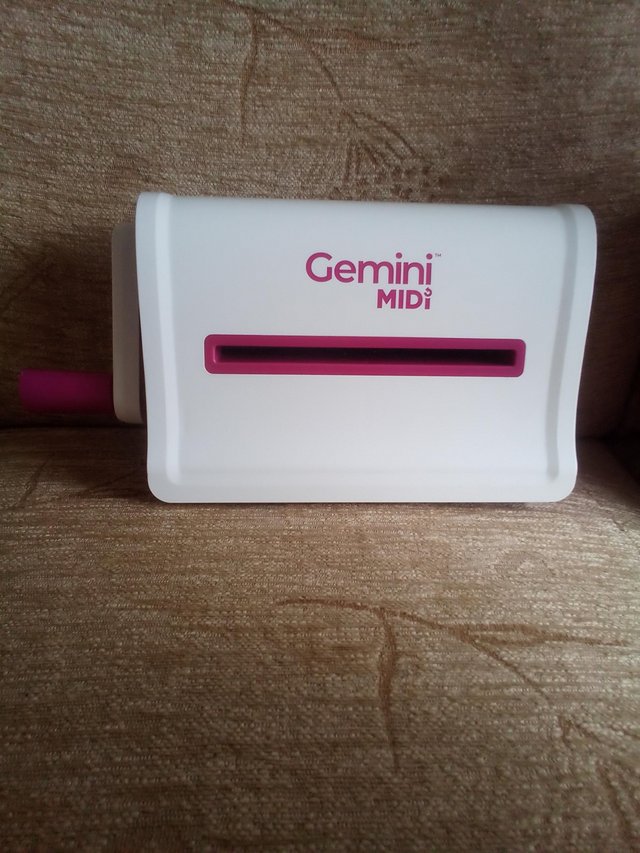 Preview of the first image of As new GEMINI manual die cutting machine.