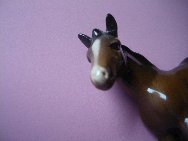Preview of the first image of VINTAGE - BESWICK - BROWN FOUL - MADE IN ENGLAND.