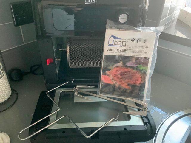 Preview of the first image of Uten air fryer with rotating basket.