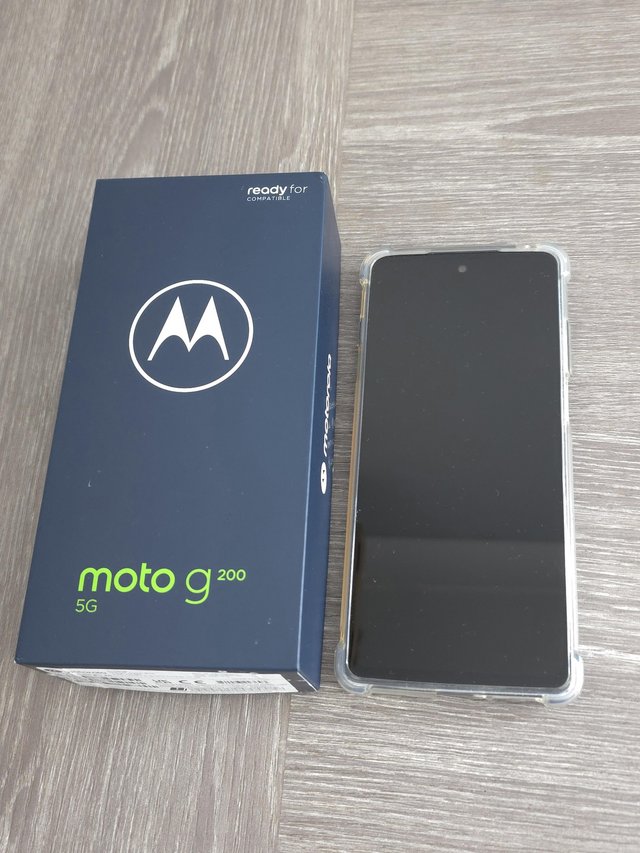 MOTOROLA G200 MOBILE SMARTPHONE 6.8 INCH SCREEN UNLOCKED 5G — Mobile Phones in Southend-on-Sea